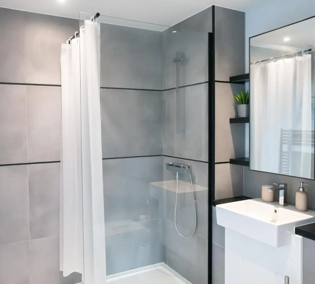 Cozy Apt Near Canary Wharf London
