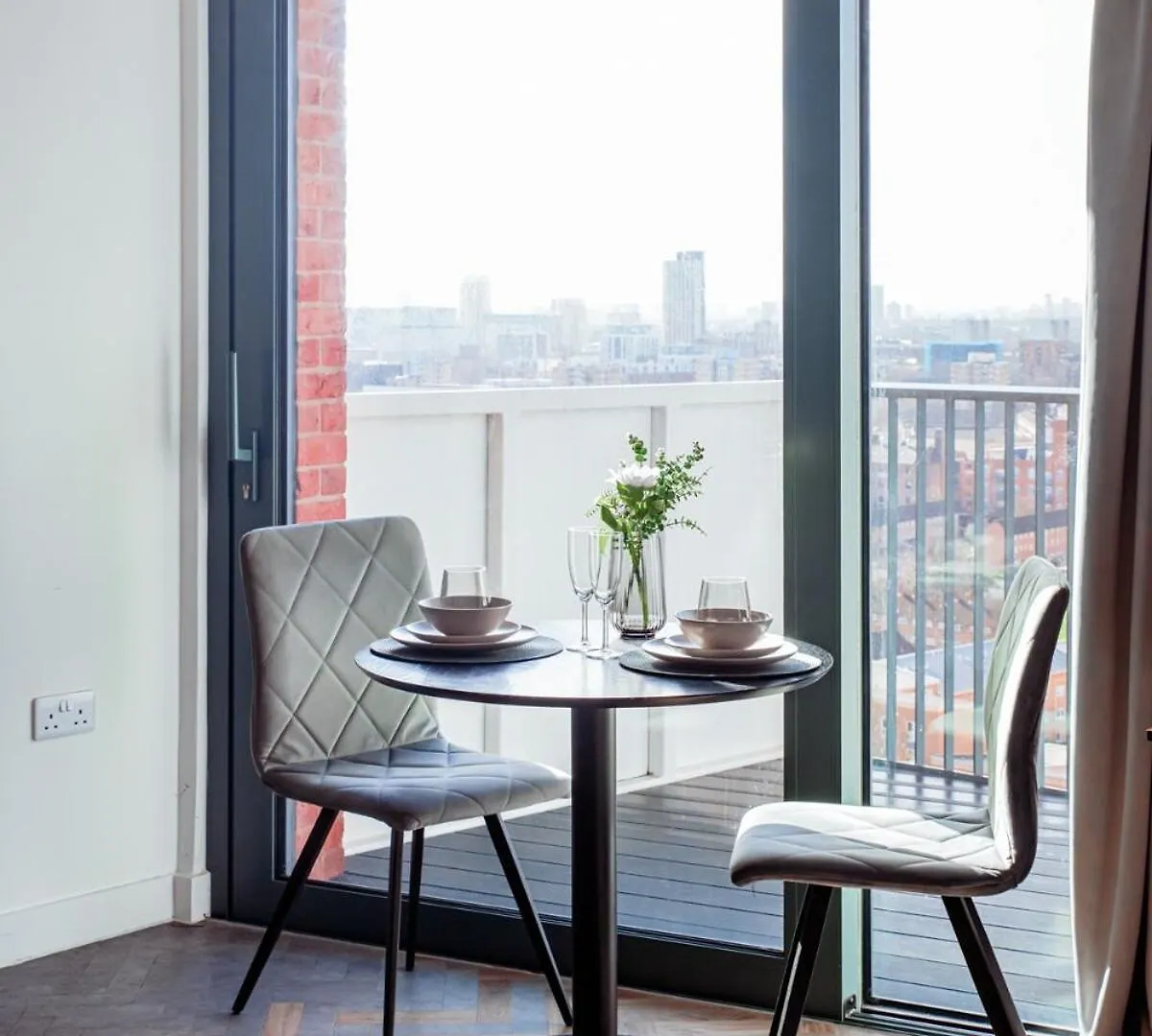 Cozy Apt Near Canary Wharf Londen